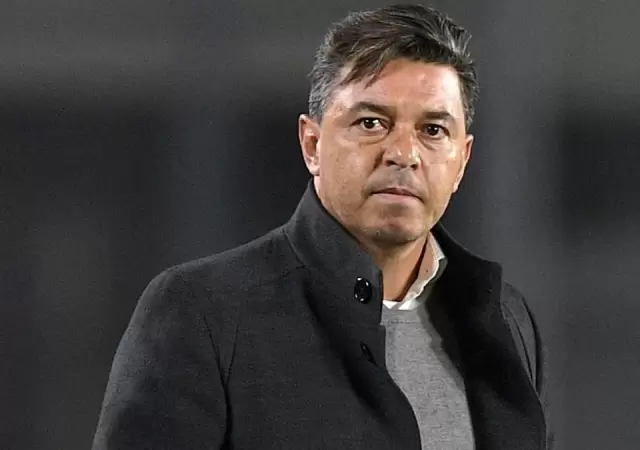 El Mu�eco empieza a tener problemas de cara al duelo con Mineiro.