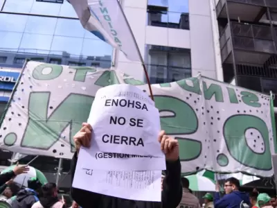 El Gobierno nacional, a trav�s del ministro de Econom�a, Luis Caputo, confirm� el cierre del Ente Nacional de Obras H�dricas de Saneamiento.