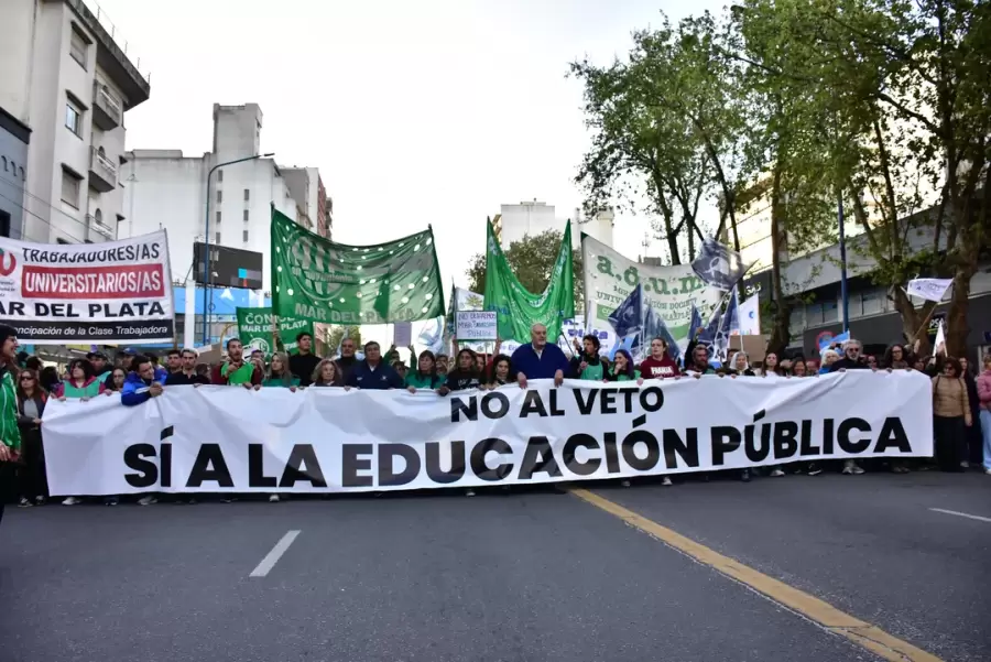 Protesta contra el veto presidencial