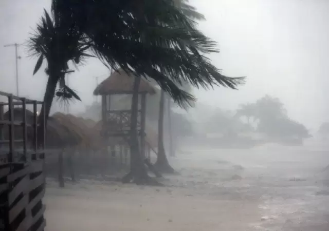 Milton ha llegado a inmensas proporciones y se erige como unos de los huracanes m�s importantes en la historia de Florida