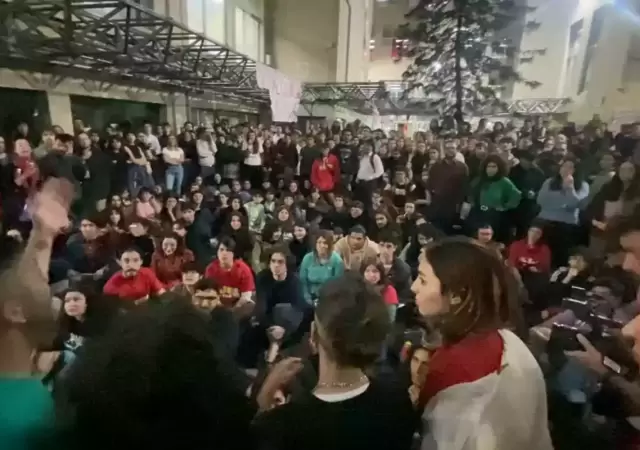 Son m�s de 20 las tomas en todo el pa�s.