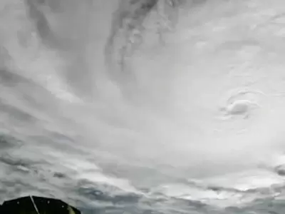 El ojo de Milton se cierne sobre todo el norte de Florida y amenaza con arrasar la ciudad de Tampa.
