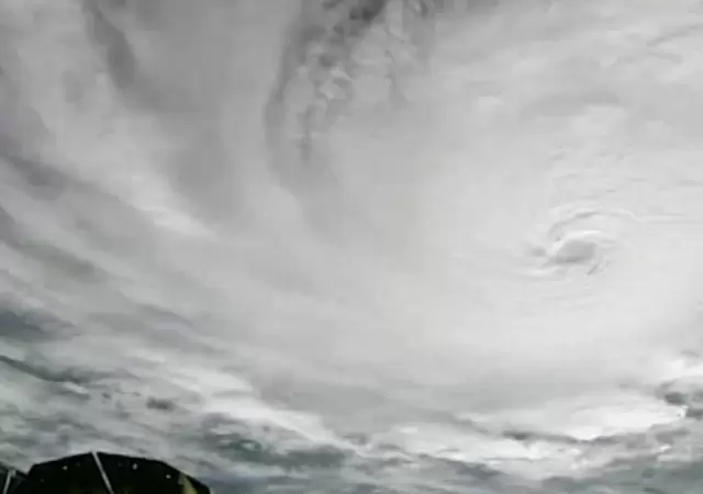 El ojo de Milton se cierne sobre todo el norte de Florida y amenaza con arrasar la ciudad de Tampa.
