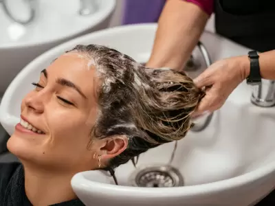�Es correcto lavarnos el pelo todos los d�as?
