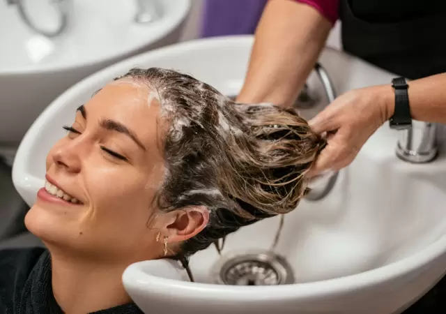 �Es correcto lavarnos el pelo todos los d�as?