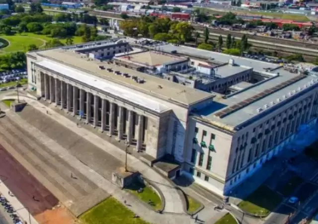 La Universidad de Buenos Aires, una de las ocho mejores instituciones de educaci�n superior de Latinoam�rica.