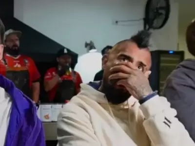 Arturo Vidal junto al Colo Gil, su compa�ero, durante el vivo.