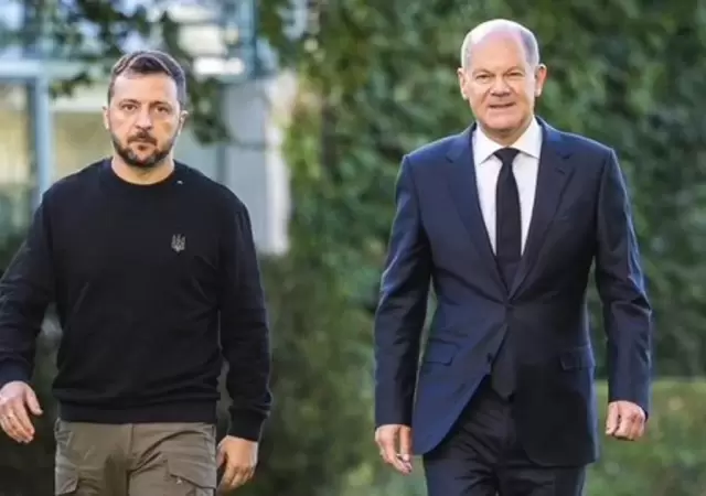 Zelenski junto a Olaf Sholz/