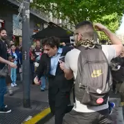 Entre dos fuegos