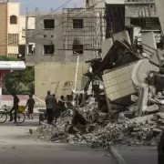 Escalada mortal en Gaza: 19 muertos tras bombardeo a una escuela con refugiados
