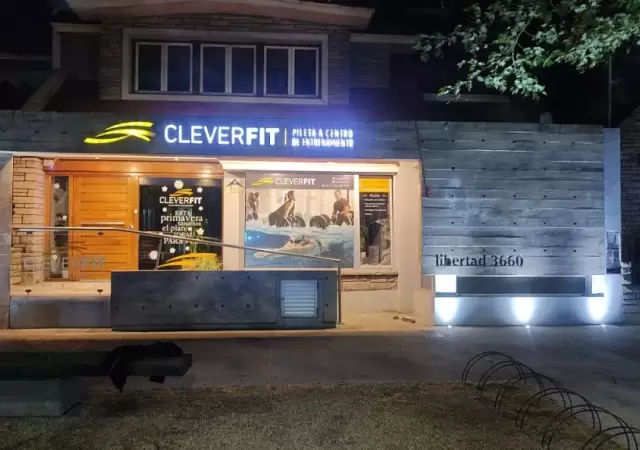 �Era gigante! Detienen a una pareja de Mar del Plata por robar un TV de un gym