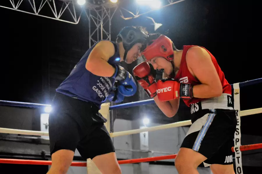 Boxeo en el Pascual P�rez.