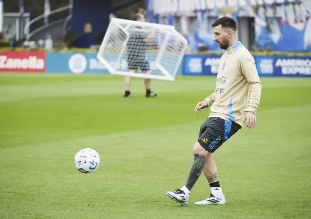 Messi volver� a jugar de titular.