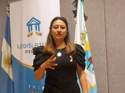 Senadora J�sica Laferte (UCR - CM).