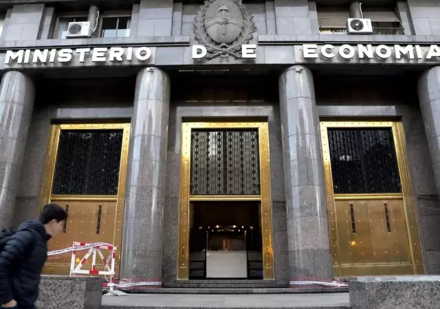 El Gobierno logra un nuevo super�vit fiscal en septiembre