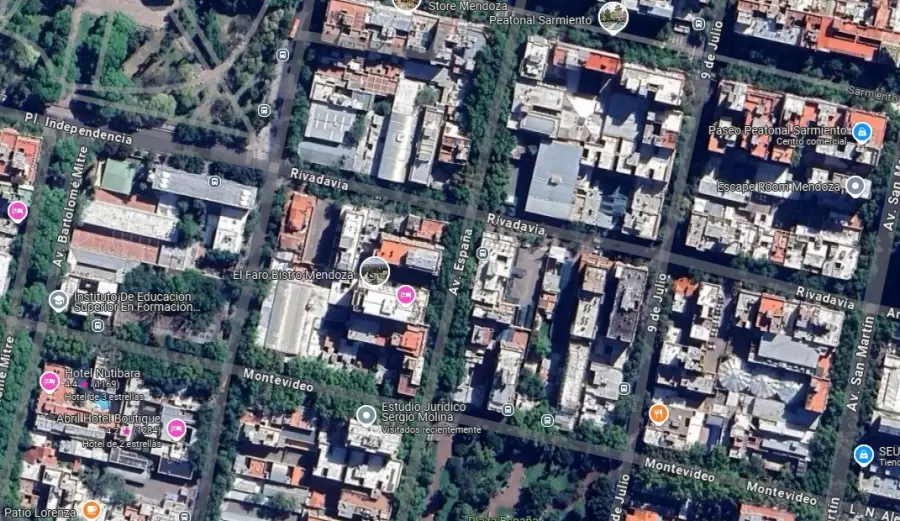 Ubicaci�n relativa del hotel Premium (Espa�a, entre Rivadavia y Montevideo)