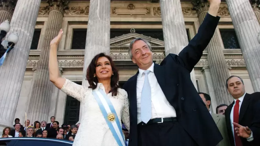 Kirchnerismo o refundaci�n peronista