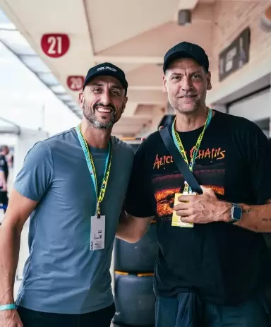 Manu Gin�bili y Fabricio Oberto presentes en el Gran Premio de Estados Unidos