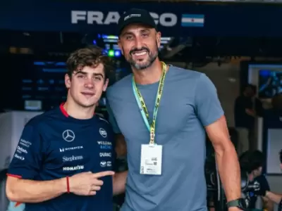 Manu Gin�bili estuvo con Franco Colapinto en la zona boxes