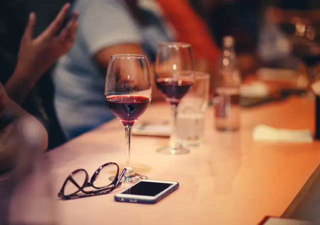 Vino tinto y bienestar: un estudio revela sus beneficios contra el estr�s