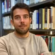 Seg�n Pablo Salinas, el vocero presidencial Adorni "tiene cada vez m�s poder"