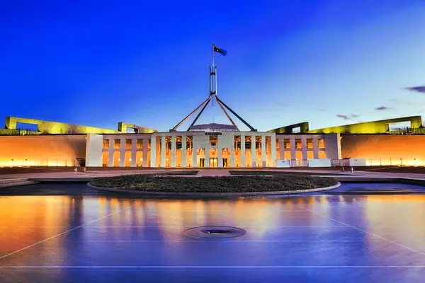 Frente del Parlamento australiano, en la ciudad de Canberra.