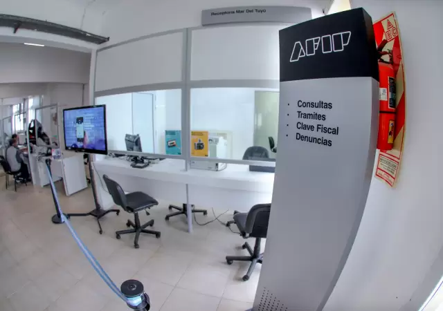 Se dispuso la desvinculaci�n de 3.155 empleados que ingresaron irregularmente a la AFIP durante el �ltimo gobierno kirchnerista.