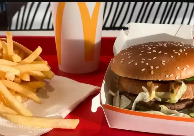 Se detectaron casos vinculados a una conocida bacteria presente en la carne y algunos vegetales en 10 Estados.