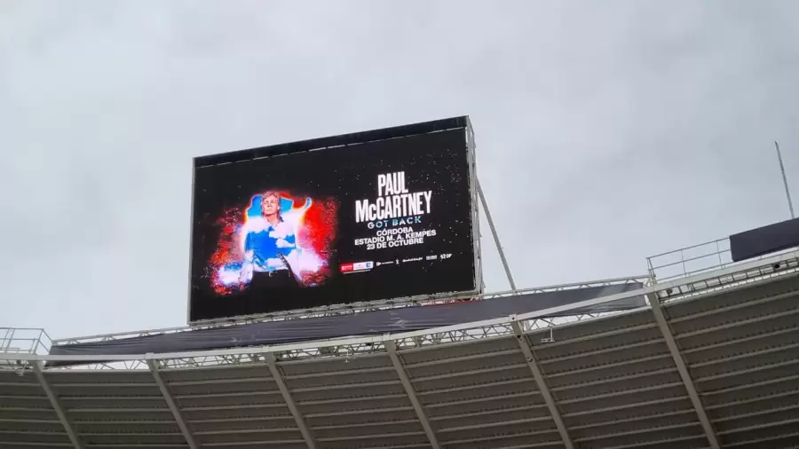 Cartel McCartney