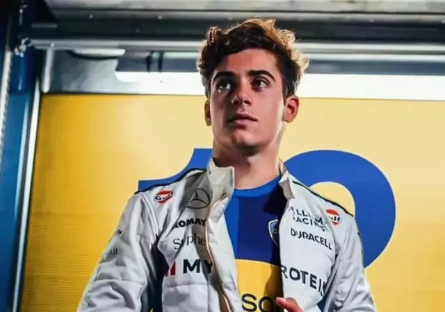 Franco Colapinto se viste de Boca en el Gran Premio de M�xico.
