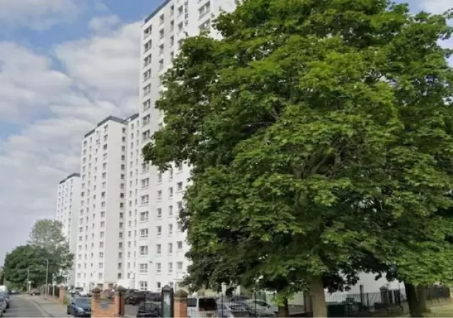 Una mujer embarazada muri� al caer desde un piso 17, pero su beb� sobrevivi�