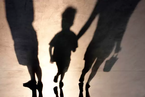 En un caso de Eugenia Baccarezza, el impedimento se dio porque "el padre le daba hamburguesas a su hijo"