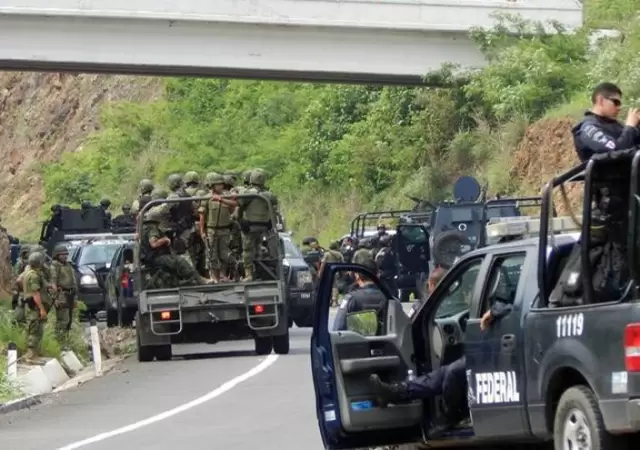 El estado de Guerrero es otro punto caliente de acci�n de las bandas criminales y se producen enfrentamientos violentos con frecuencia.