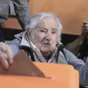 Mujica: "La 'vieja Kirchner' est� jodiendo" y compar� la elecci�n de Milei con la de Hitler