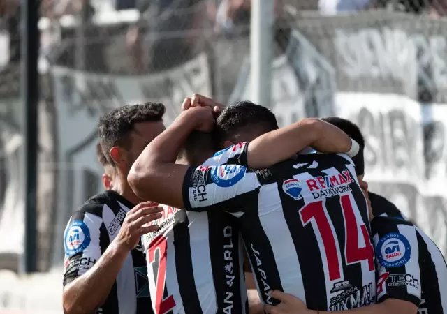 El Pincha de Caseros venci� a Deportivo Maip�