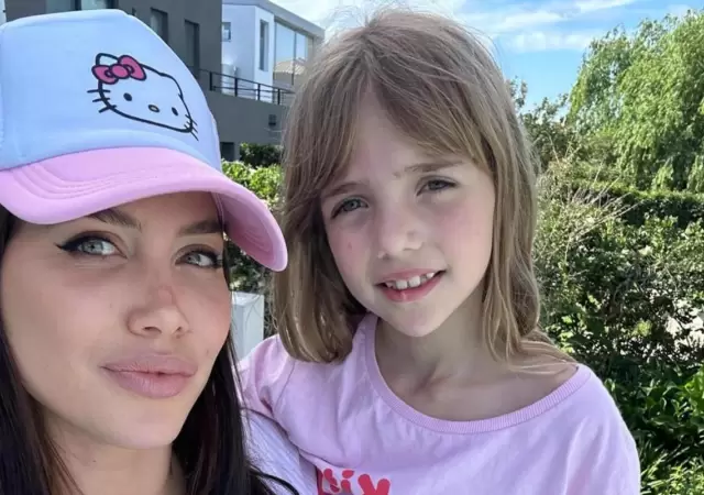 Wanda y su hija, disfrutando un d�a muy especial.