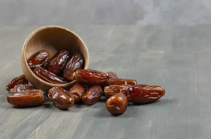 D�tiles. Frutos secos originarios del norte de �frica y Asia. Un milagro hecho fruto.
