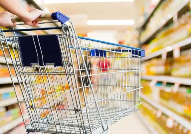Los argentinos tuvieron que reconfigurar su consumo, tanto el ocio como los gustitos ya no est�n entre las consideraciones.