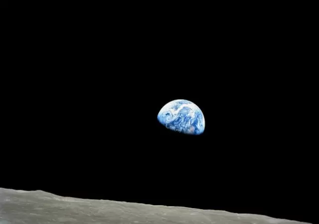 Pantalla De Planeta Azul Y Blanco