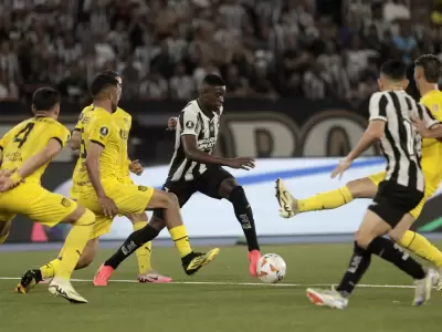 Pe�arol necesita ganar por una diferencia de cinco tantos para igualar la serie