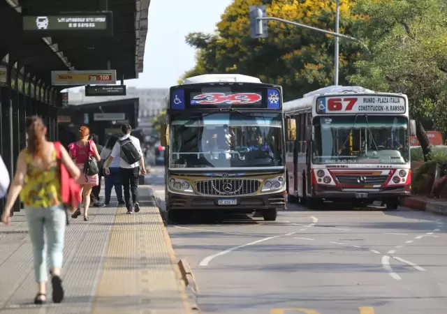 La UTA no adhiri� al paro y los micros circulan hoy con normalidad. (Foto: web)