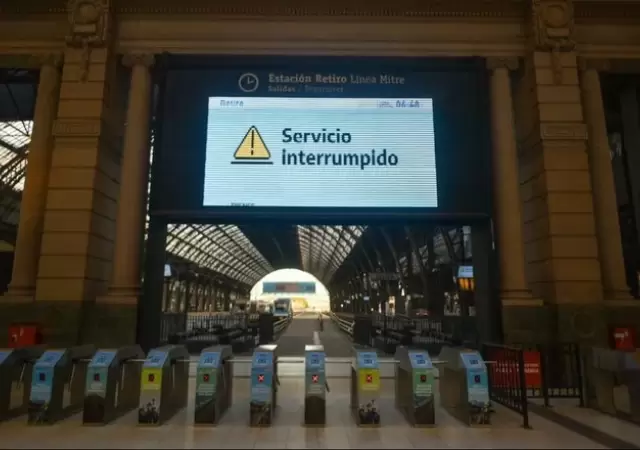 El paro nacional afecta los servicios de trenes, subtes, camiones, aviones  y bancos.