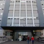Desesperaci�n y tragedia: una anciana le dispar� a su hijo con TEA en Guaymall�n