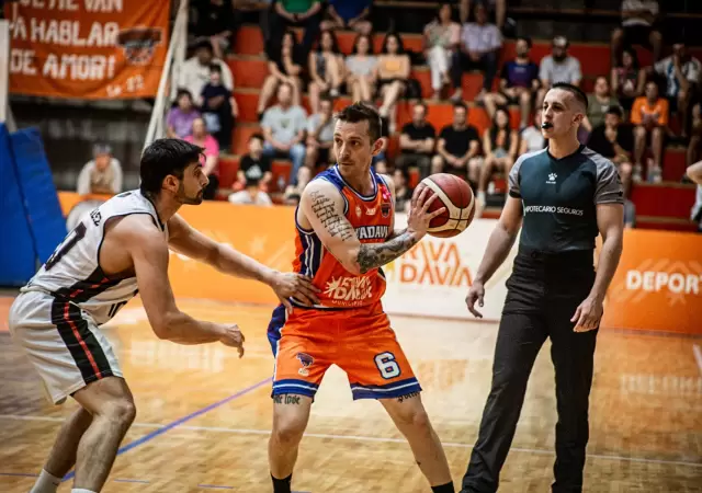 Baeza fue clave en los minutos finales para Rivadavia.