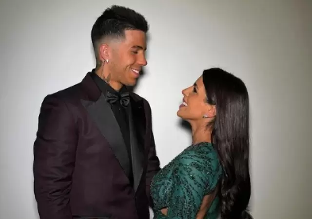 Enzo Fernndez y Valentina Cervantes.