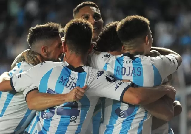 Todos los abrazos para Juanfer Quintero