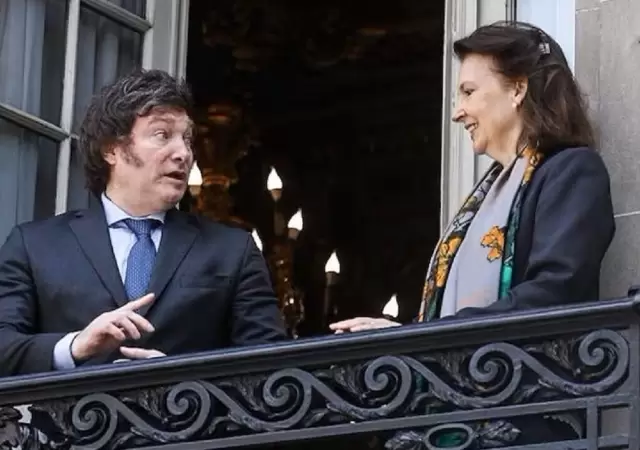 Javier Milei y la excanciller Diana Mondino.