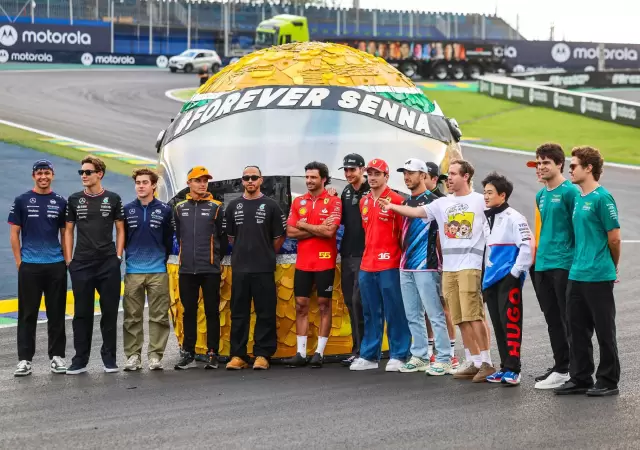 Franco Colapinto y lo dem�s pilotos de la F1 en Brasil, cuyo GP ser� en honor a Ayrton Senna.