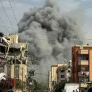 Israel vuelve a cercar Gaza con bombardeos: 55 muertos en solo un d�a