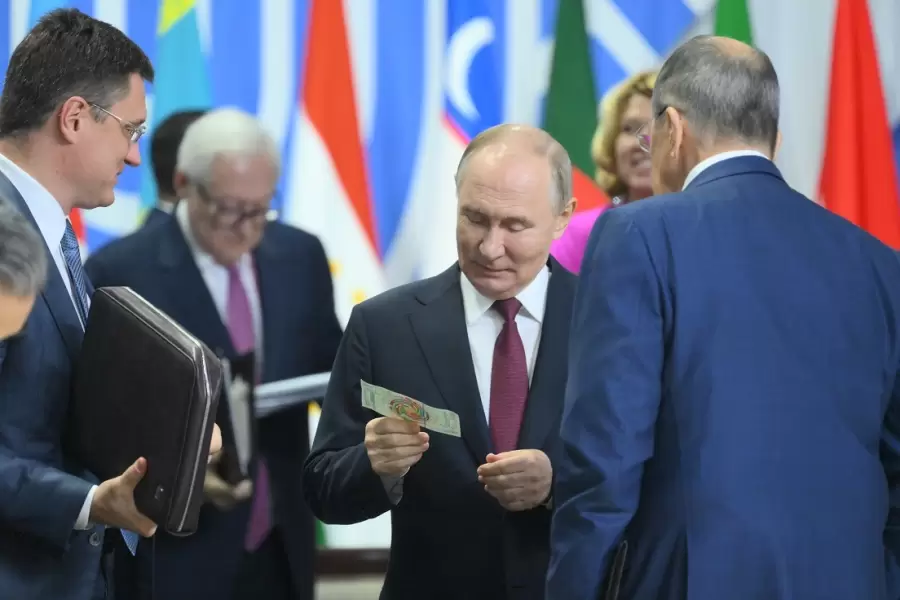 Putin observa